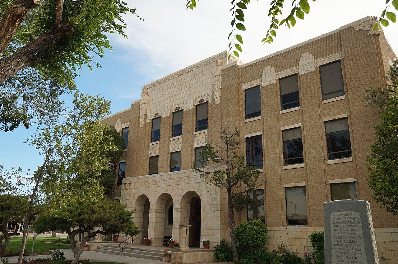 Moore County courthouse, Texas