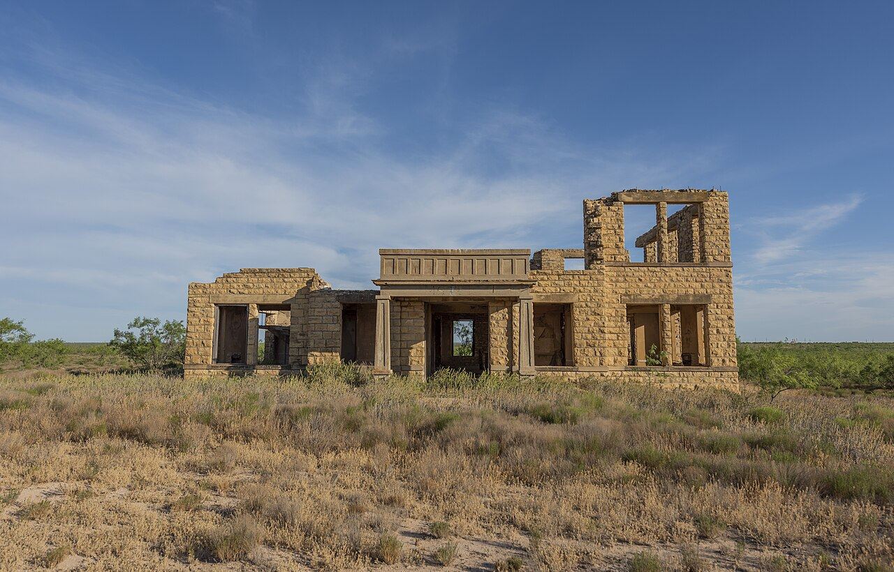 Upton County courthouse, Texas